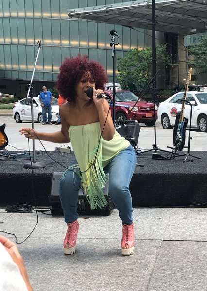 Laini_AMA_Performance_1